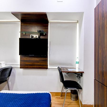 Hotel Q Inn Kolkata Bagian luar foto