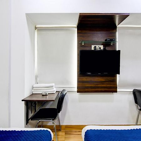 Hotel Q Inn Kolkata Bagian luar foto